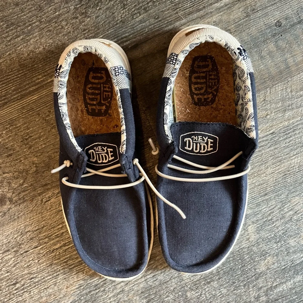 Hey Dude Wally Break Stitch Slip Ons